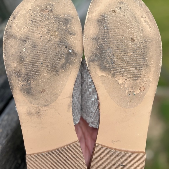 Carlos Santana Silver Metallic Summer Holly Woven Sandals Size 9M - Picture 6 of 6